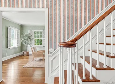 $2,998,000 | 61 Mason Drive, Manhasset, NY 11030