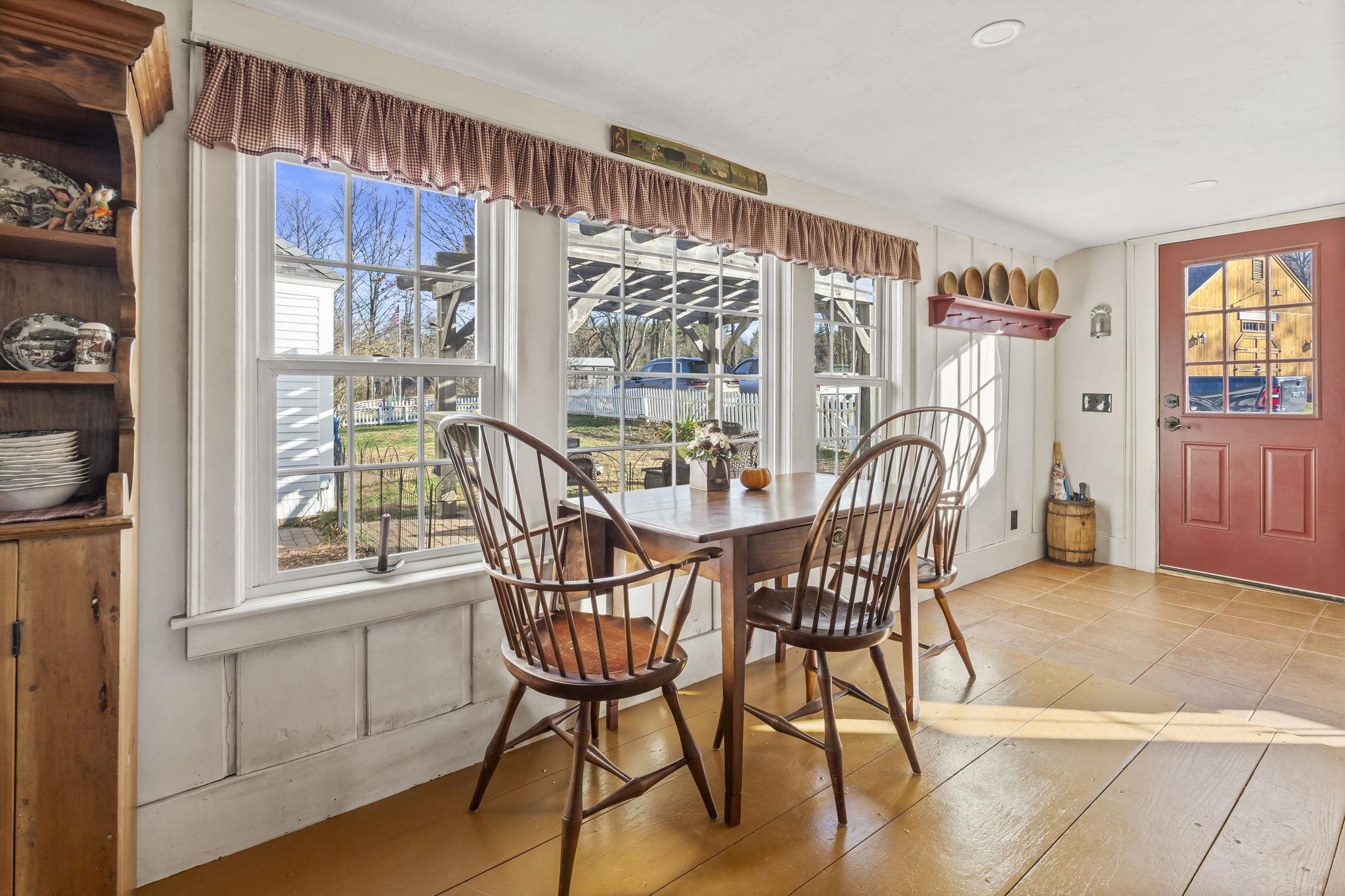 392 High Street Candia, NH 03034 - Photo 8 of 59