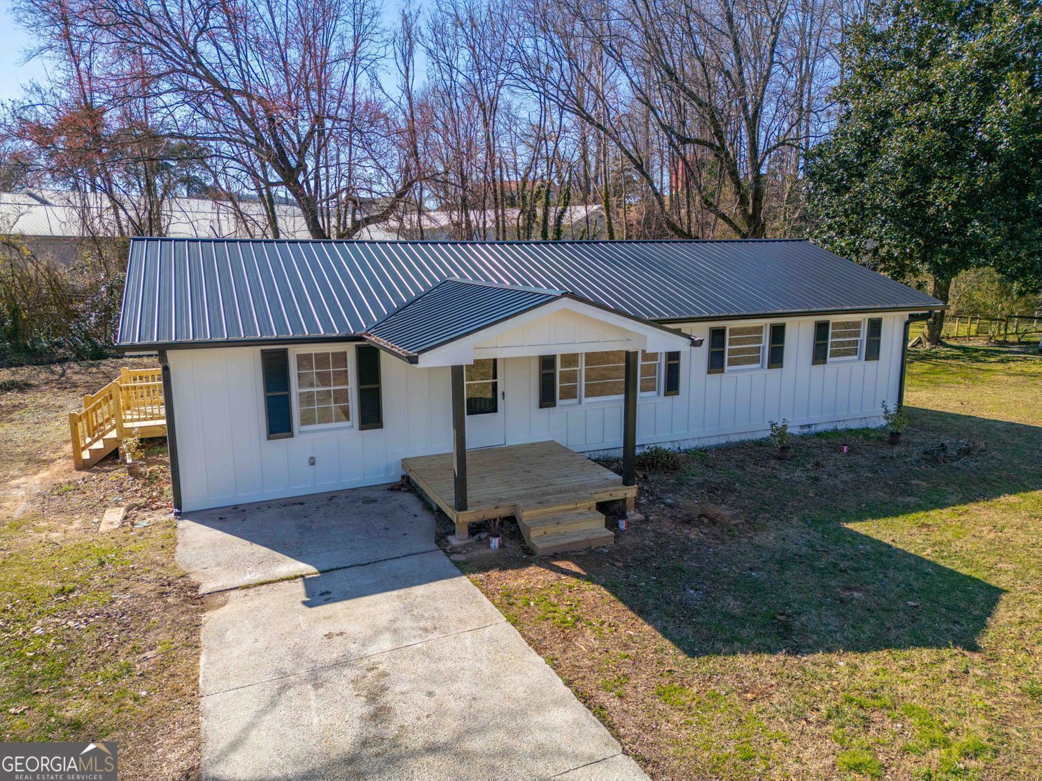 298 Faulkner Street Cleveland, GA 30528 - Photo 3 of 57