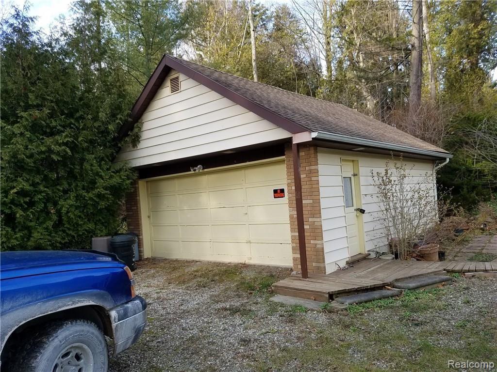 7347 Grove Road Lexington, MI 48450 - Photo 10 of 17 This is a view of the garage.