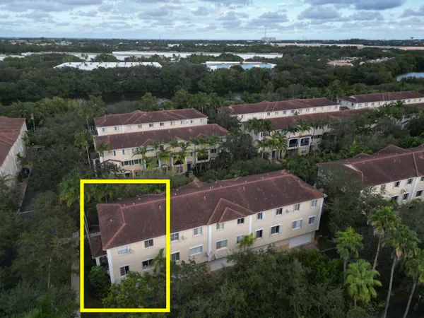 $480,000 | 2850 South Oasis Drive, Boynton Beach, FL 33426