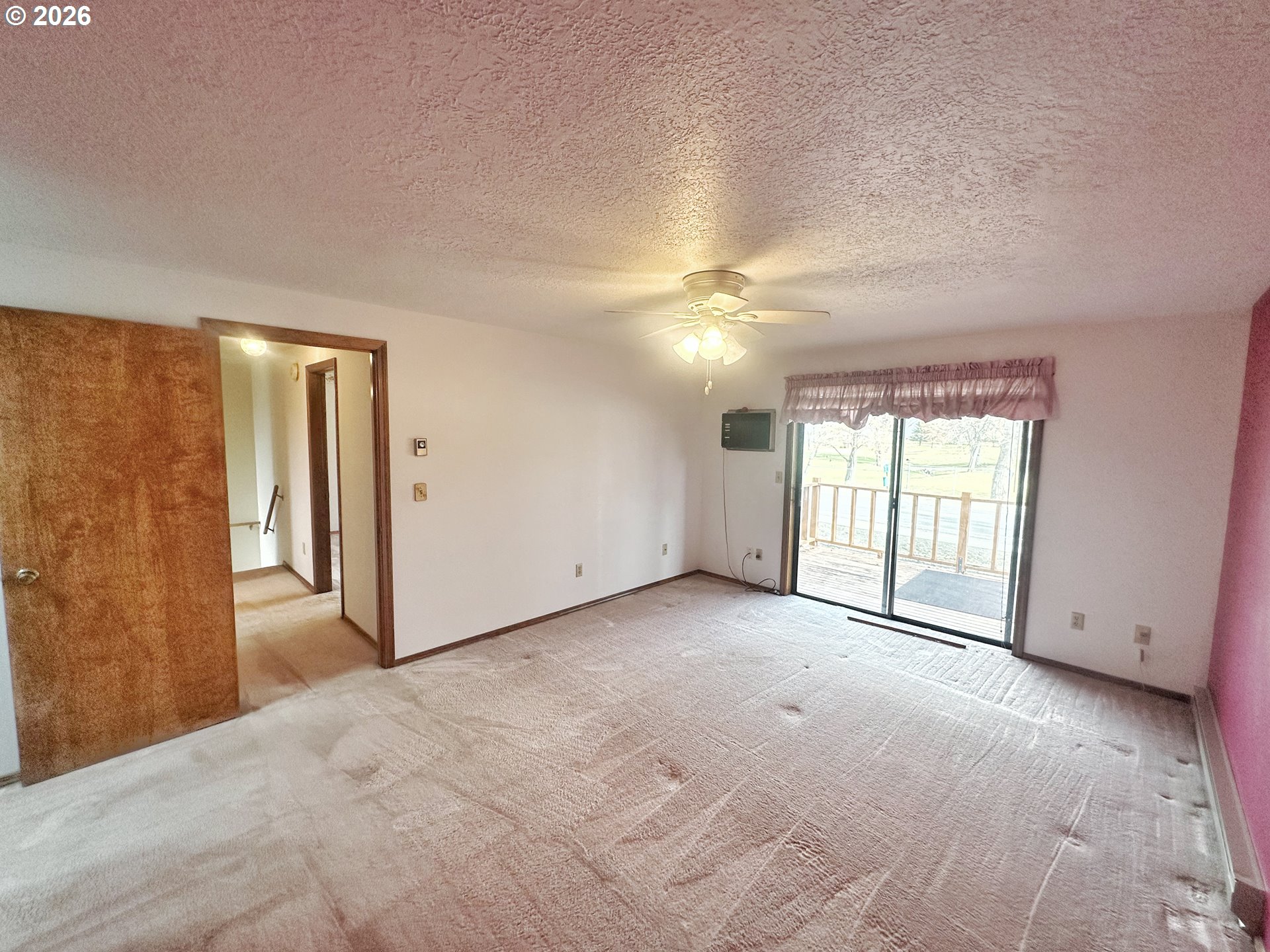 10710 South McAlister Road Island City, OR 97850 - Photo 17 of 22 a view of an empty room with a window