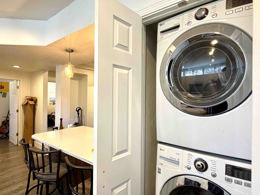 12 Braemore Road, Unit 1 Boston, MA 02135 - Photo 4 of 21