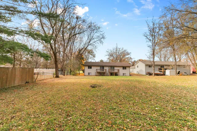 $255,000 | 1357 Hadley Avenue North, Oakdale, MN 55128