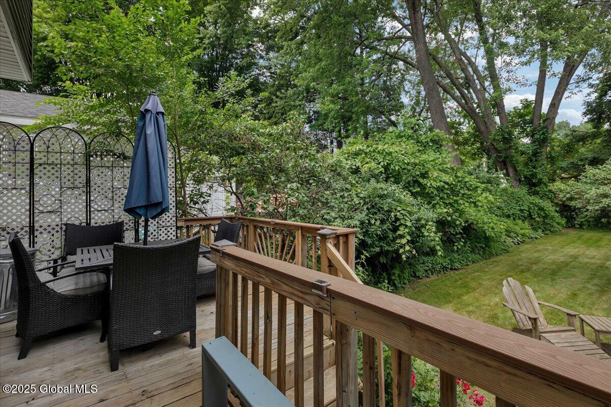 143 Manchester Road Schenectady, NY 12304 - Photo 24 of 39 06-IMG_4030