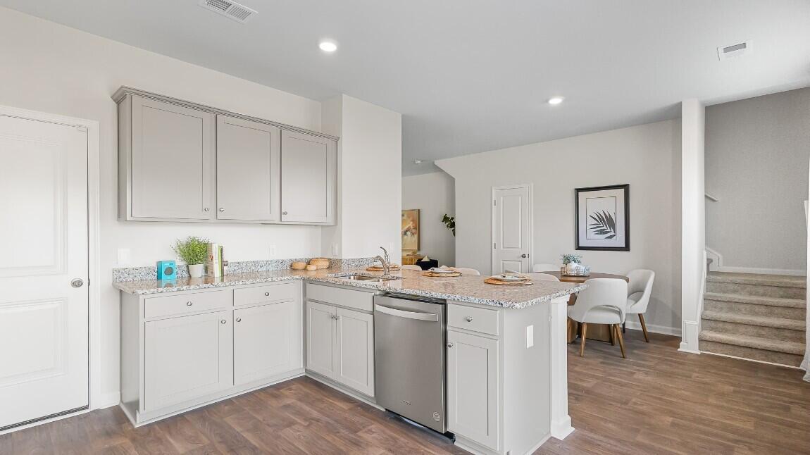 163 River Hill Road Goose Creek, SC 29445 - Photo 4 of 27 Brandon Kitchen Granite Electric_3