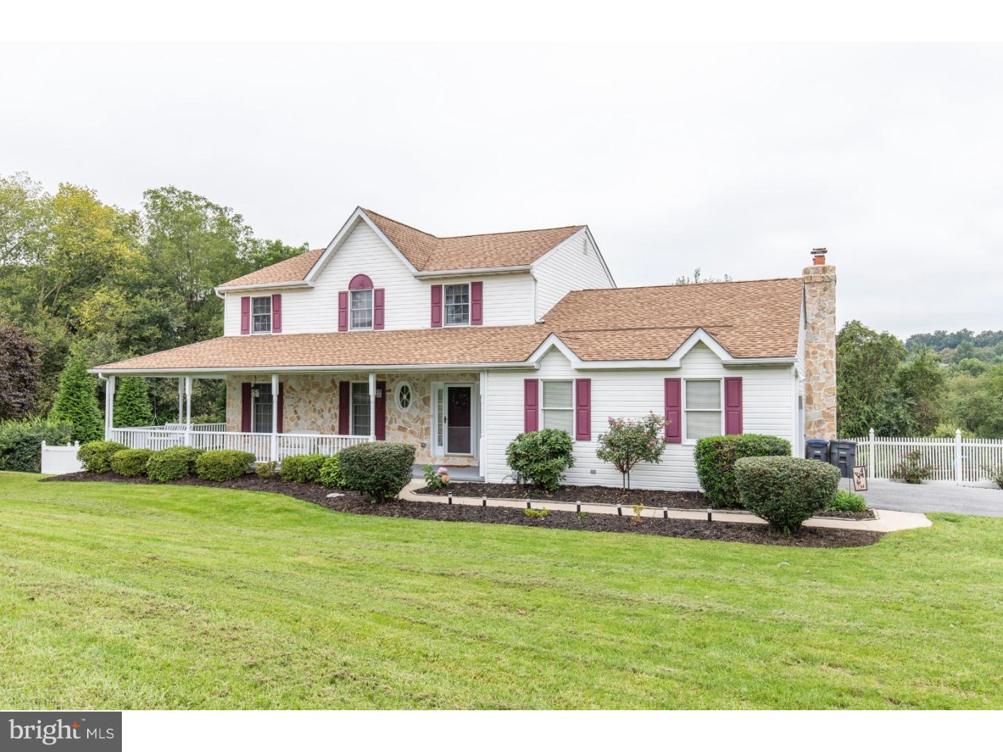 44 Fox Hollow Road Downingtown, PA 19335 - Photo 3 of 19 Gallery Image 3