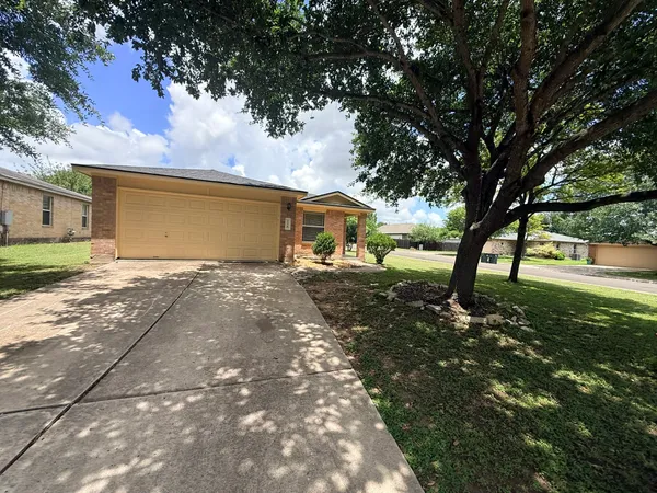 $1,750 | 116 Spur Cove, Kyle, TX 78640