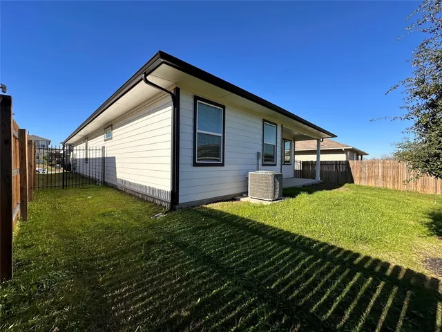 $2,395 | 13905 Bavarian Forest Drive, Pflugerville, TX 78660