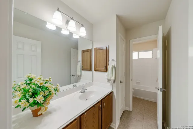 $350,000 | 121 Royal Troon Drive, Cibolo, TX 78108