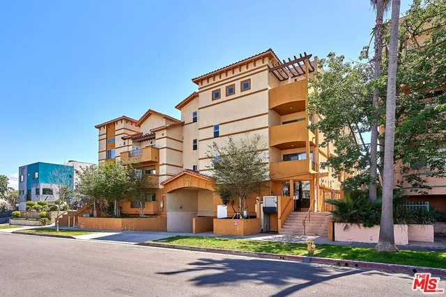 $3,700 | 4822 Elmwood Avenue, Unit 101, Los Angeles, CA 90004