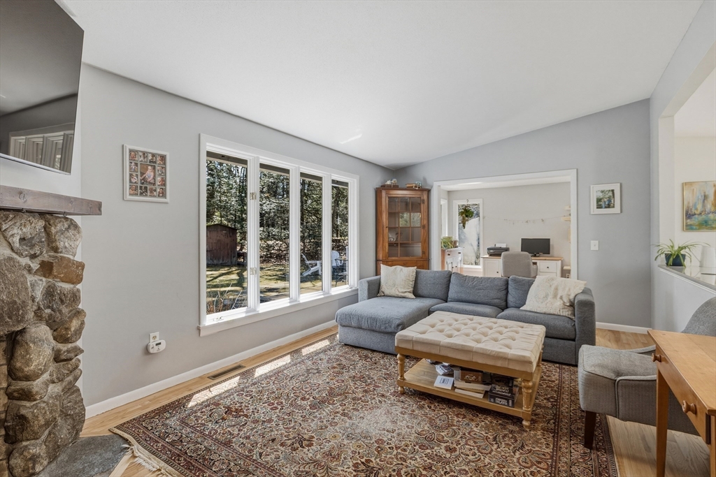 148 Aubinwood Road Amherst, MA 01002 - Photo 14 of 35