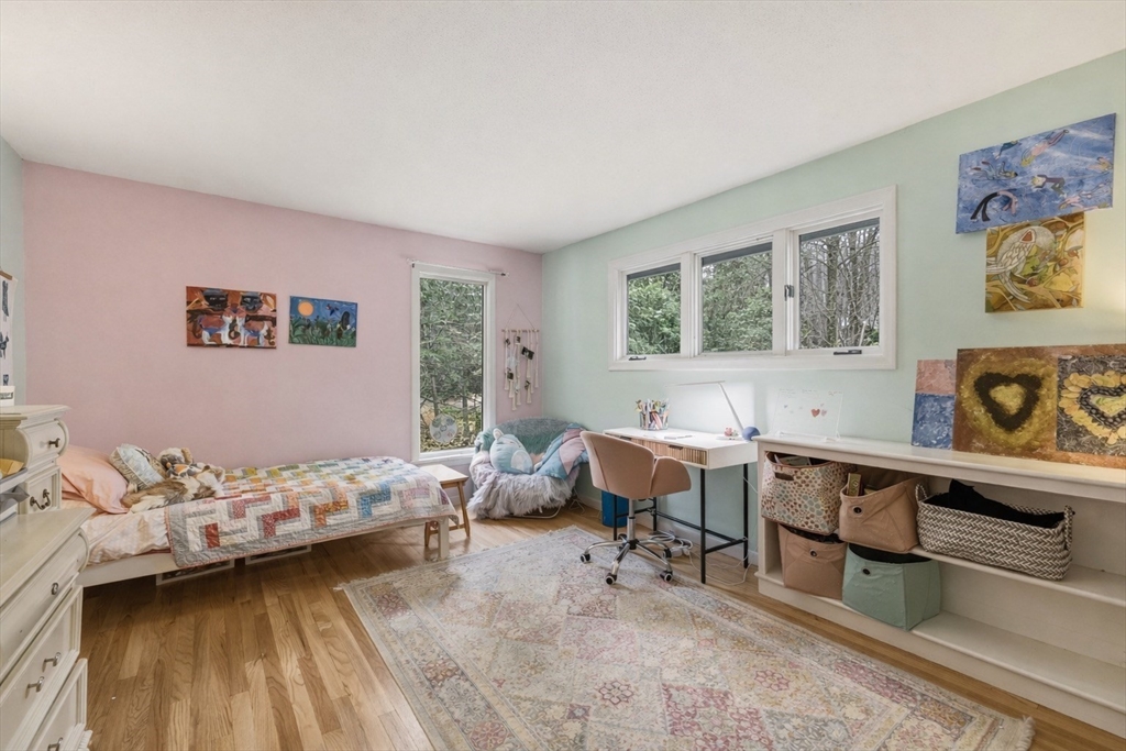 148 Aubinwood Road Amherst, MA 01002 - Photo 21 of 35