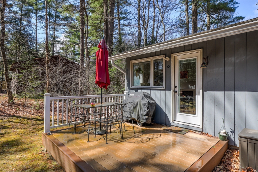 148 Aubinwood Road Amherst, MA 01002 - Photo 28 of 35