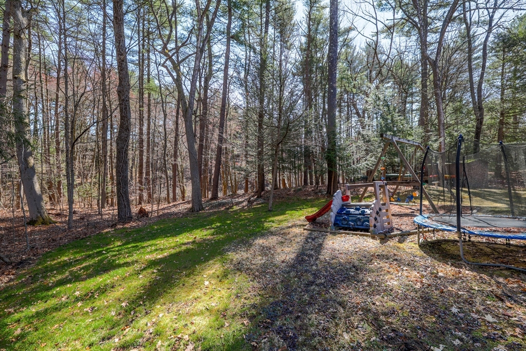 148 Aubinwood Road Amherst, MA 01002 - Photo 33 of 35