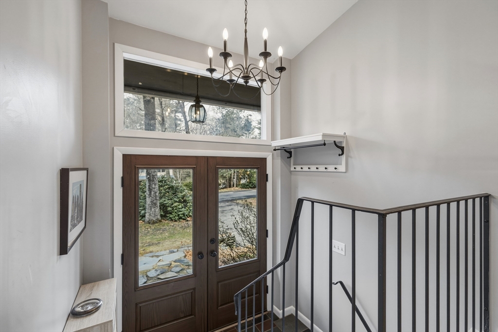 148 Aubinwood Road Amherst, MA 01002 - Photo 4 of 35