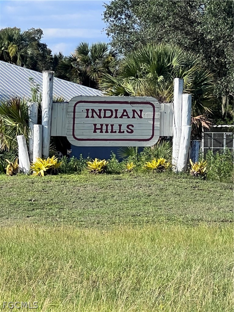 Northside Road Moore Haven, FL 33471 - Photo 4 of 8 a view of outdoor space with garden and trees