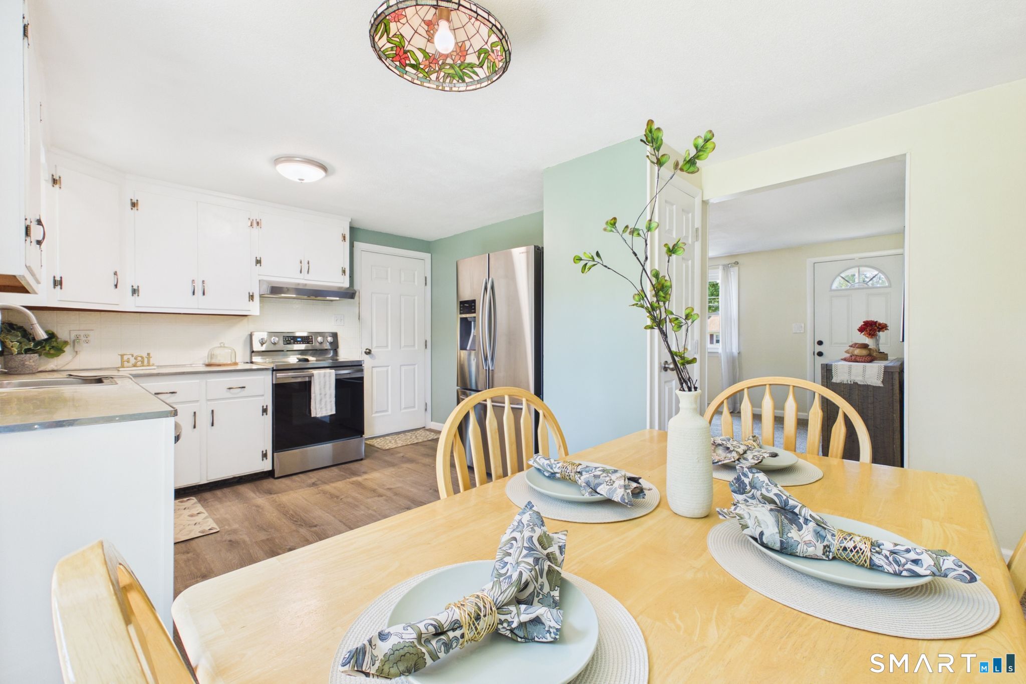 15 Gary Road Enfield, CT 06082 - Photo 7 of 28