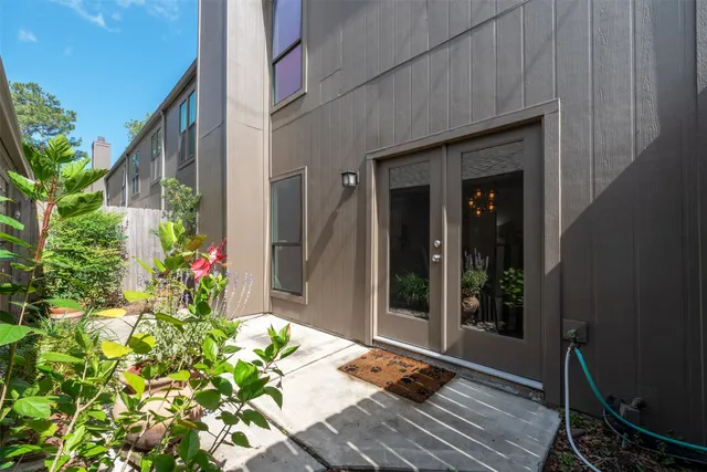 a view of a entryway door of the house