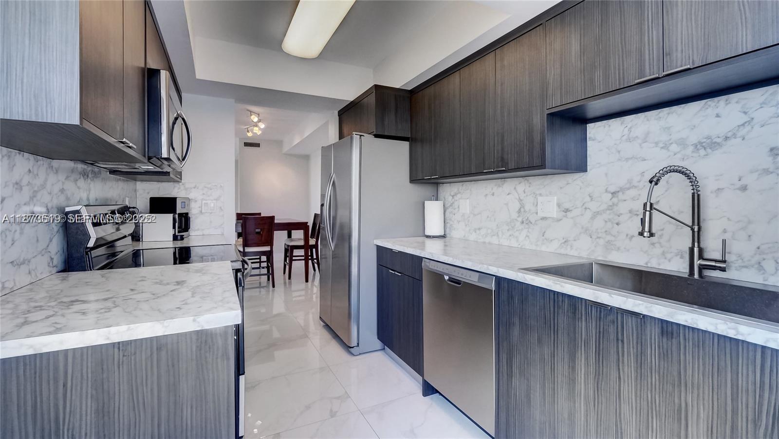 2501 Douglas Road, Unit 601 Miami, FL 33133 - Photo 2 of 31