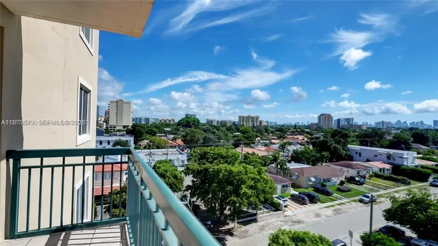 $485,000 | 2501 Douglas Road, Unit 601, Miami, FL 33133
