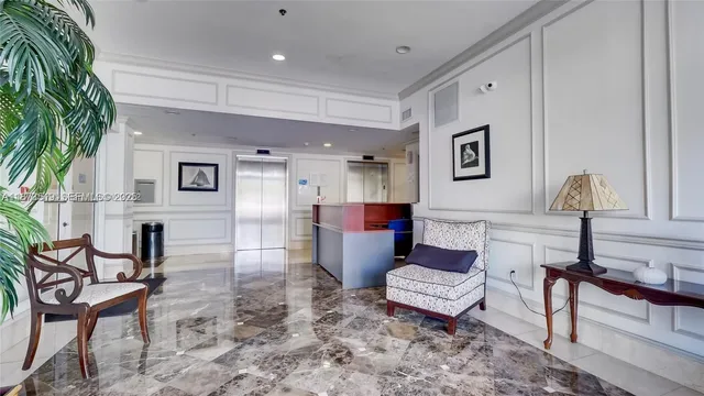 $485,000 | 2501 Douglas Road, Unit 601, Miami, FL 33133