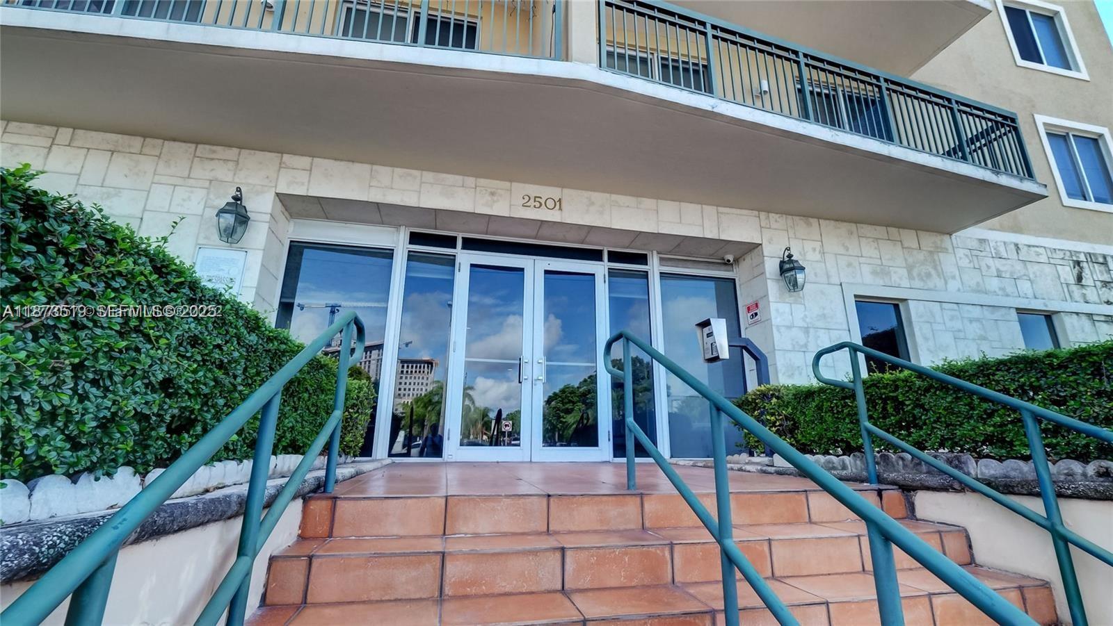 2501 Douglas Road, Unit 601 Miami, FL 33133 - Photo 30 of 31