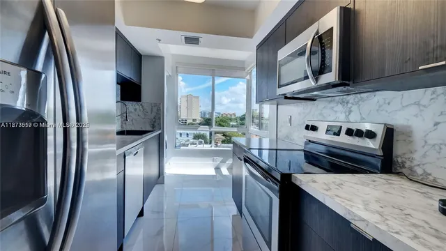 $499,999 | 2501 Douglas Road, Unit 601, Miami, FL 33133