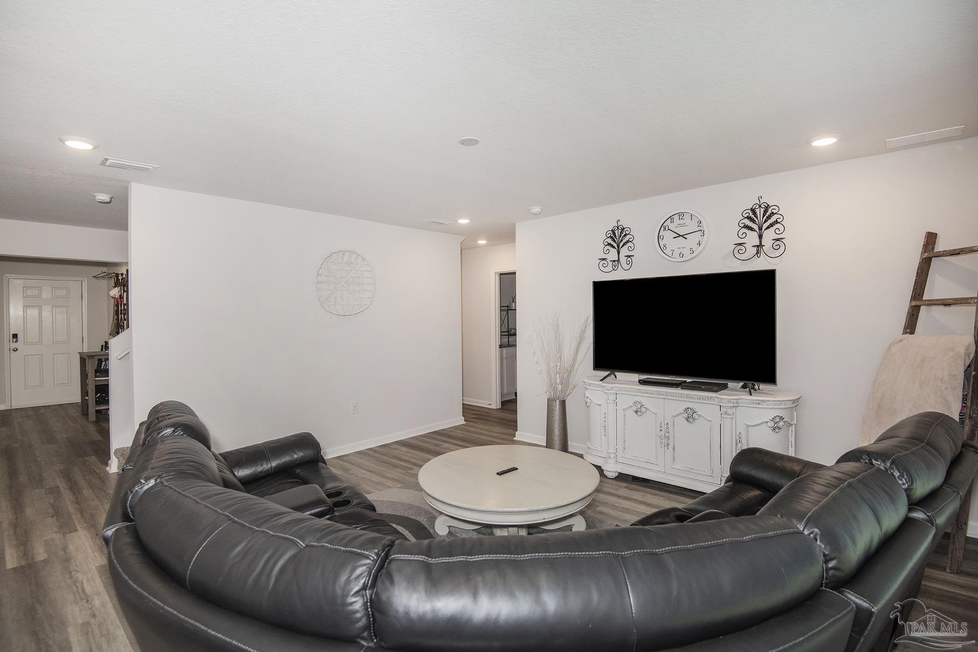 10909 Blacktail Loop Pensacola, FL 32526 - Photo 16 of 49