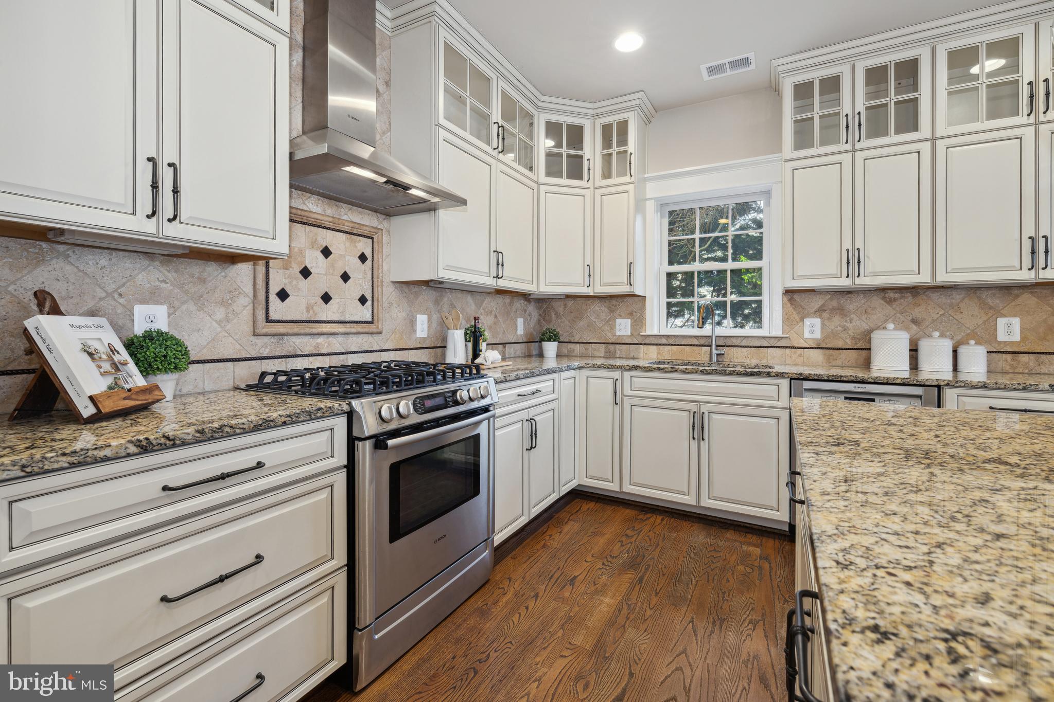 8104 Old Georgetown Road Bethesda, MD 20814 - Photo 11 of 47