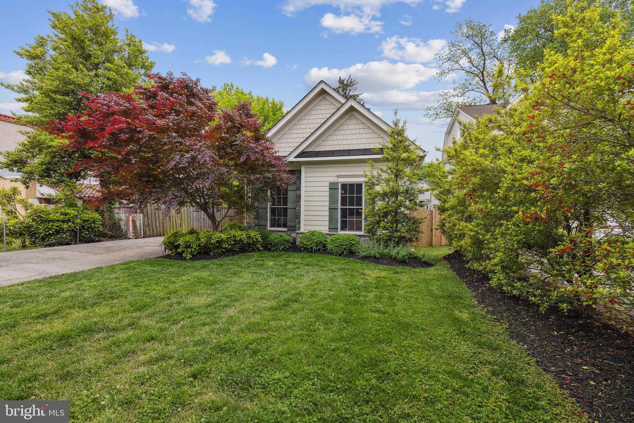 8104 Old Georgetown Road Bethesda, MD 20814 - Photo 2 of 47