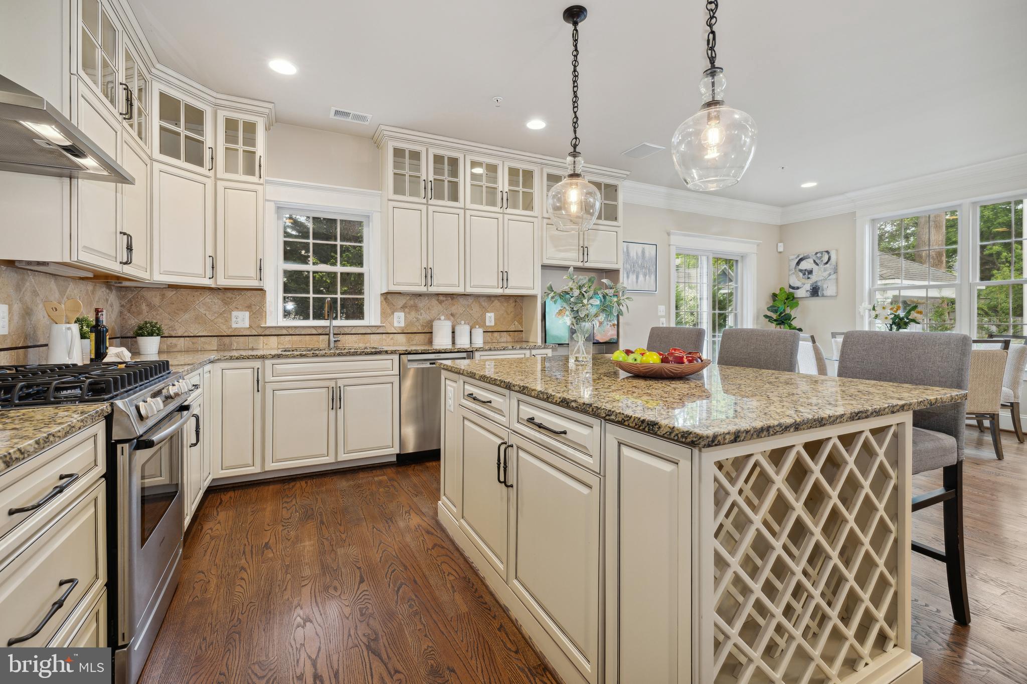 8104 Old Georgetown Road Bethesda, MD 20814 - Photo 10 of 47