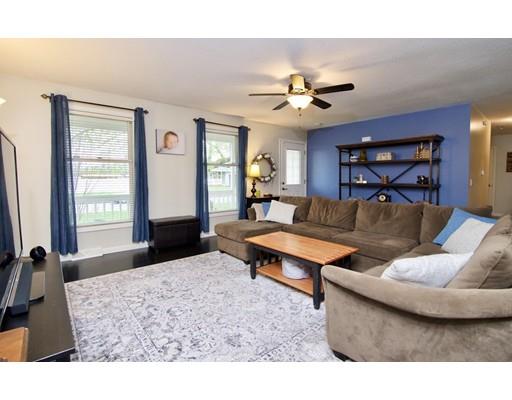 149 Mazarin Street Springfield, MA 01151 - Photo 6 of 30