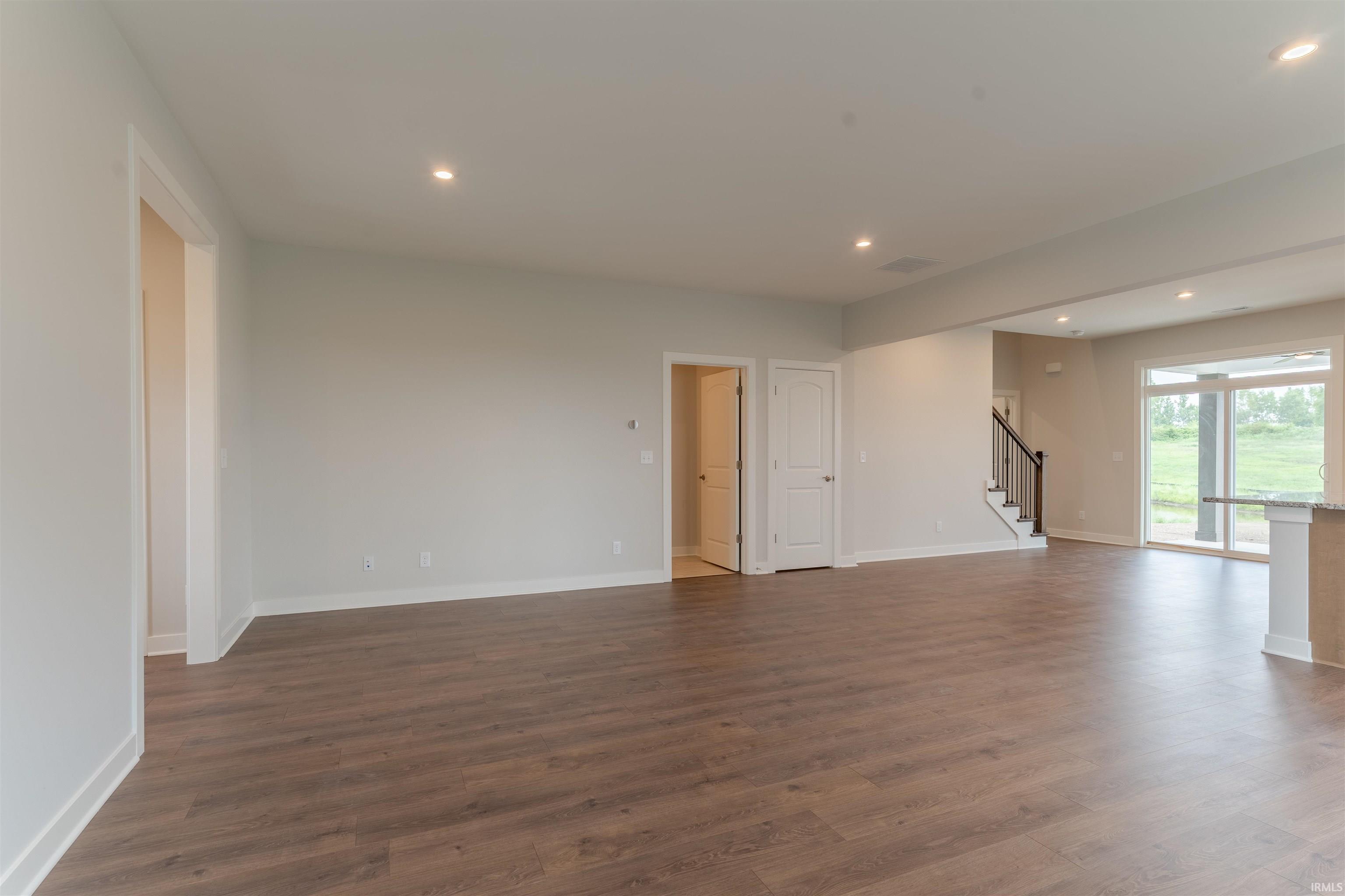 5103 Jackson Drive Newburgh, IN 47630 - Photo 8 of 36