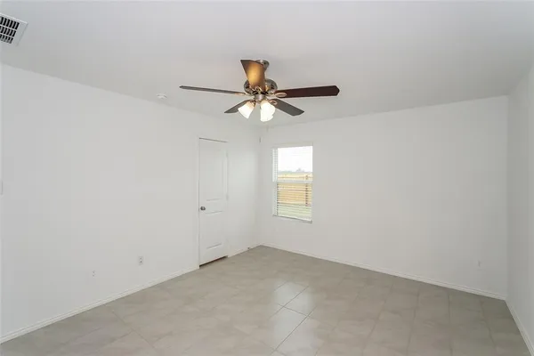 $1,725 | 2306 Great Belt Boulevard, Crandall, TX 75114