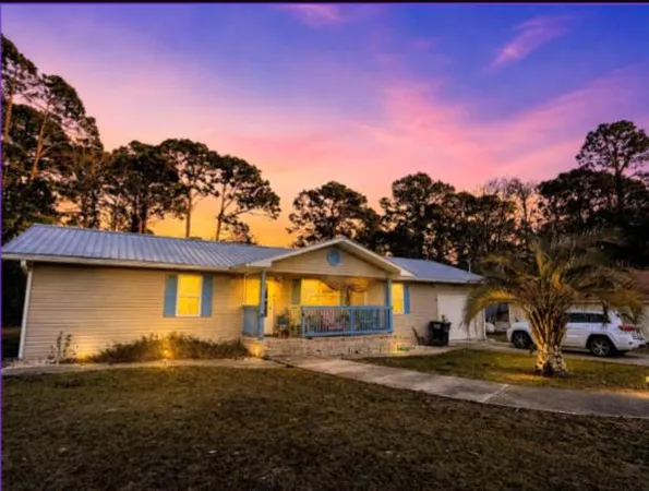 $279,900 | 30 Jefferson Street, Eastpoint, FL 32328