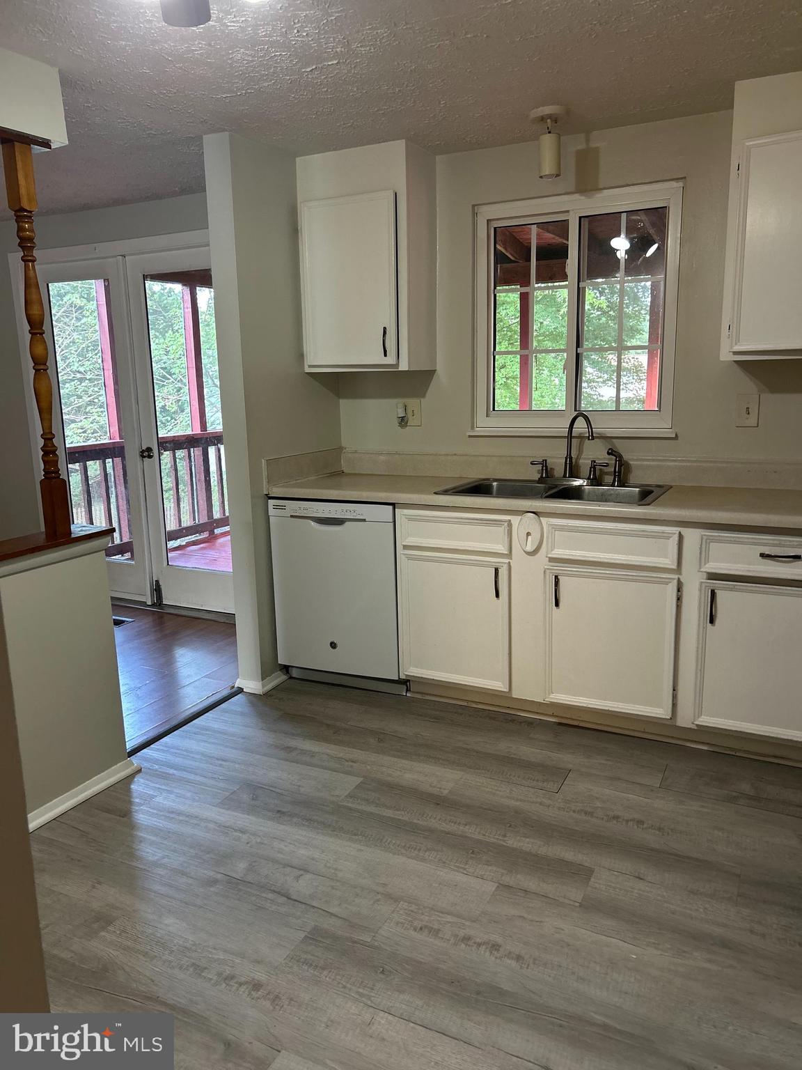 12835 Pinecrest Road Herndon, VA 20171 - Photo 21 of 48