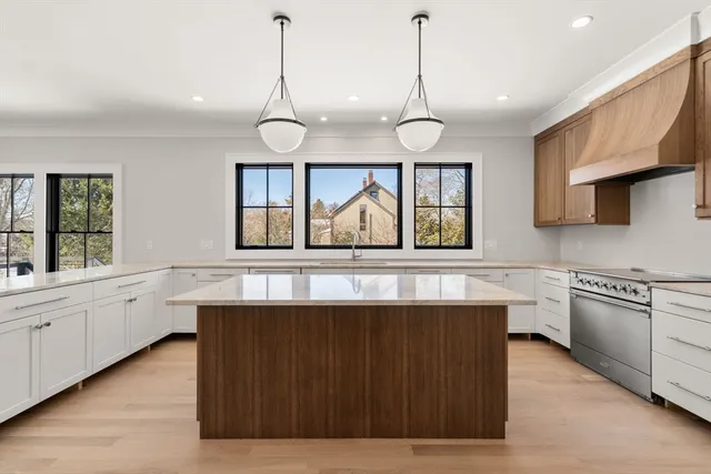 $3,100,000 | 577 Grove Street, Newton, MA 02462