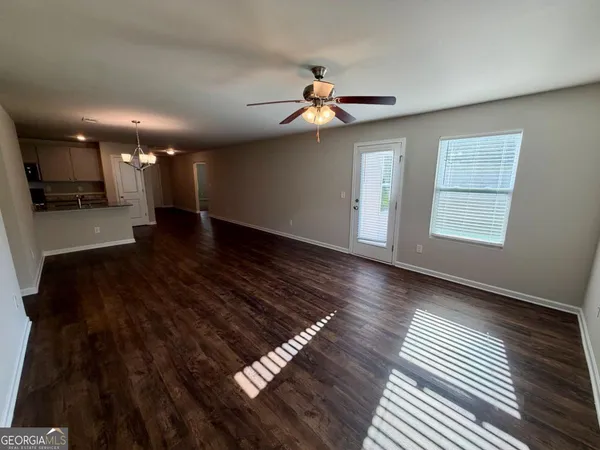 $1,695 | 127 Lexington Avenue, Griffin, GA 30223