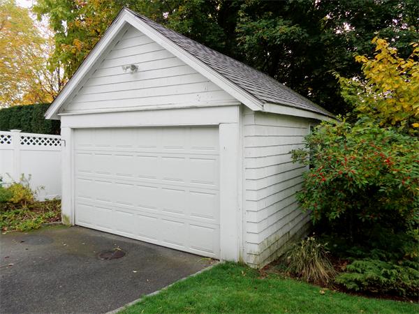 111 Whitney Road Medford, MA 02155 - Photo 21 of 24 Gallery Image 21