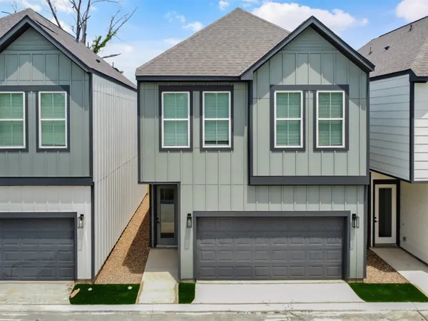$2,250 | 2410 Vaughn Street, Unit E, Houston, TX 77093