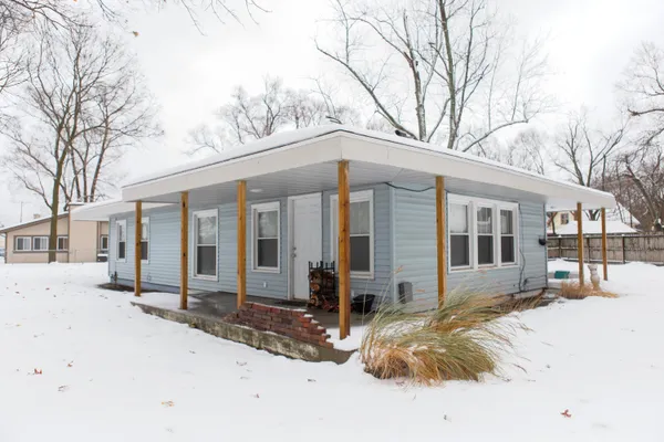 $279,000 | 298 West Empire Avenue, Benton Harbor, MI 49022