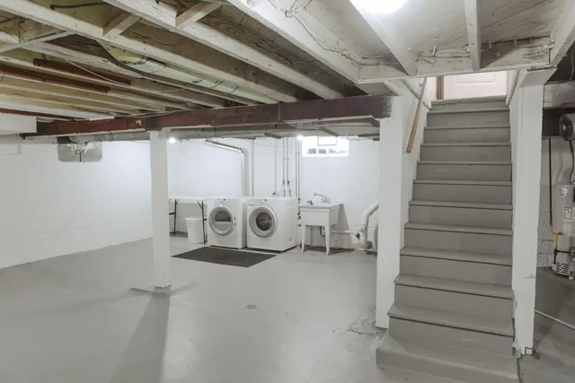 $279,000 | 298 West Empire Avenue, Benton Harbor, MI 49022