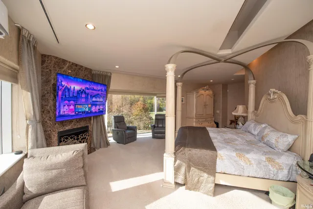 $1,500,000 | 1351 East 250 South, Winamac, IN 46996