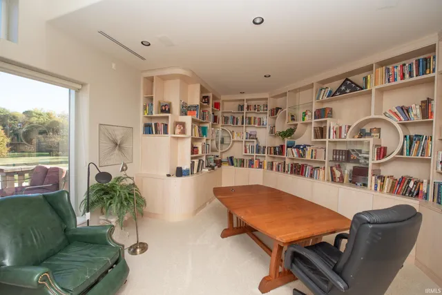 $1,500,000 | 1351 East 250 South, Winamac, IN 46996