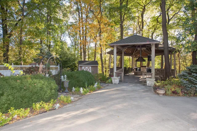 $1,500,000 | 1351 East 250 South, Winamac, IN 46996