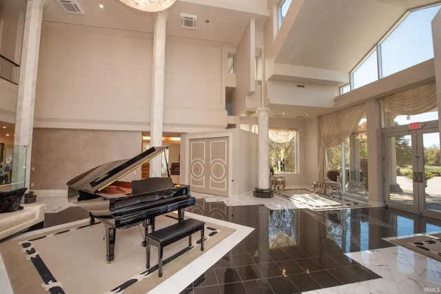 $1,500,000 | 1351 East 250 South, Winamac, IN 46996