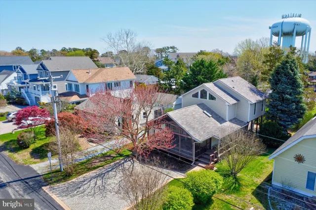 $1,999,000 | 21095 Elizabeth Avenue, Rehoboth Beach, DE 19971