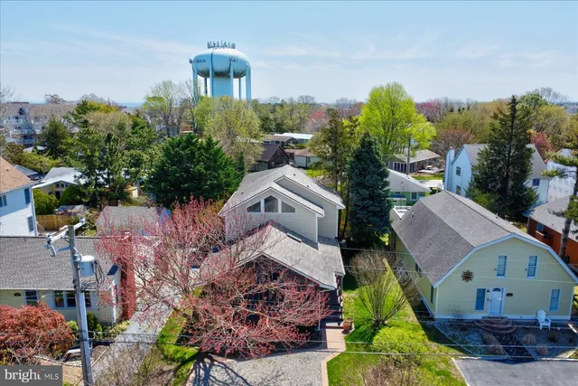 $1,999,000 | 21095 Elizabeth Avenue, Rehoboth Beach, DE 19971