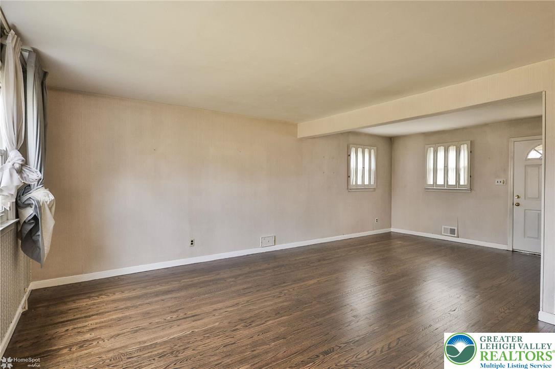 2246 Barrington Road Bethlehem, PA 18018 - Photo 12 of 72 Gallery Image 12